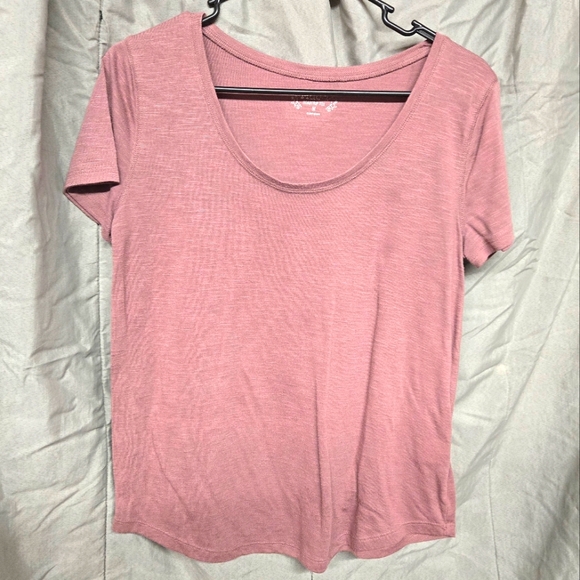 Cute flowy tee shirt - Picture 1 of 2